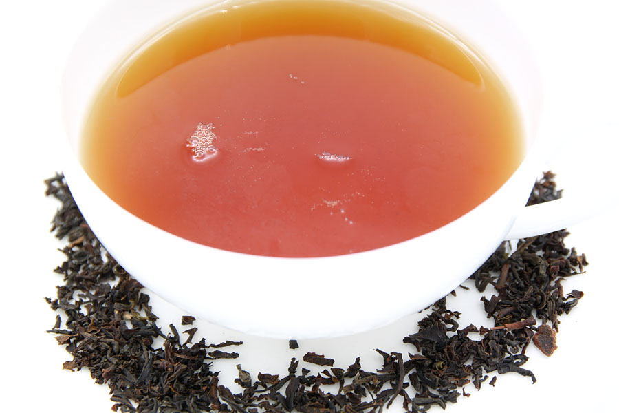 Farbe der Tasse von schwarzem Tee aus Tansania